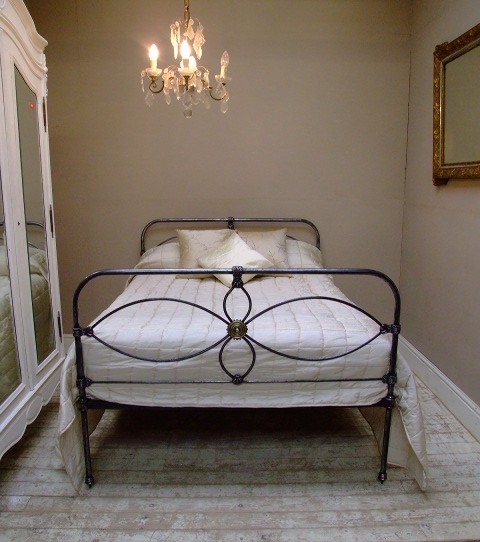 Burnished & polished gun metal French antique iron bed